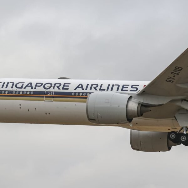 One dead as Singapore Airlines flight encounters 'severe turbulence'