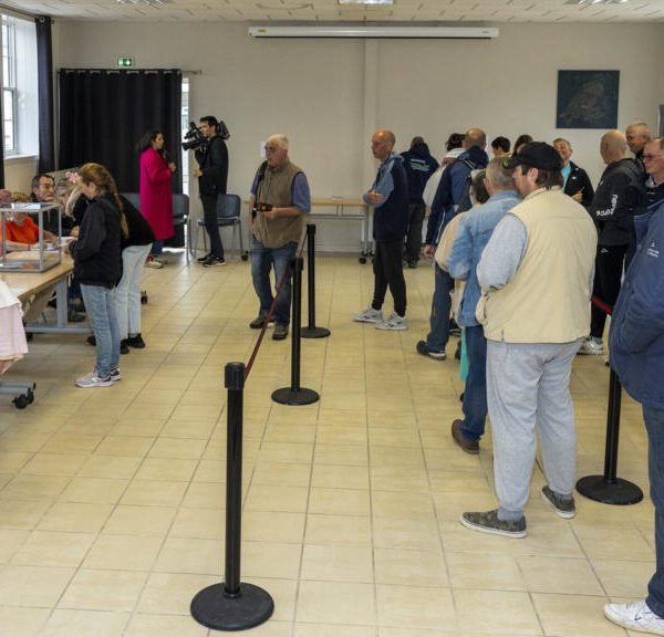 France’s overseas territories cast first votes in high-stakes legislative elections