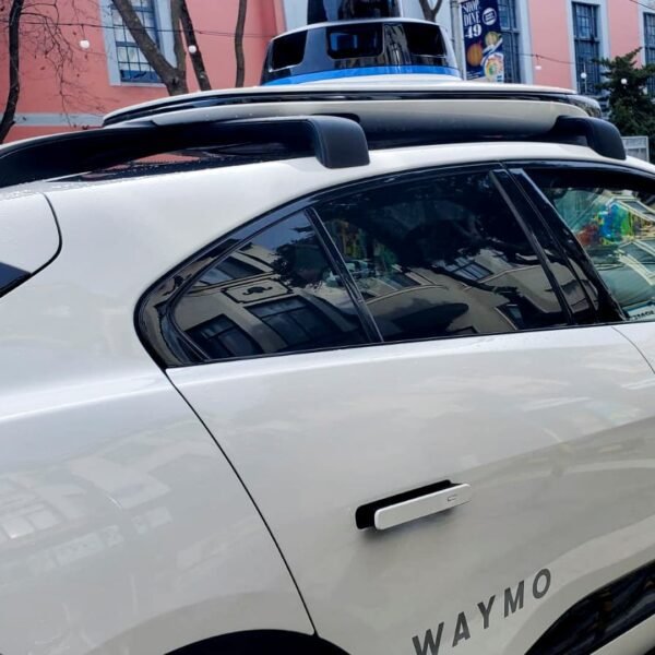 Waymo opens robotaxi service to all San Francisco users