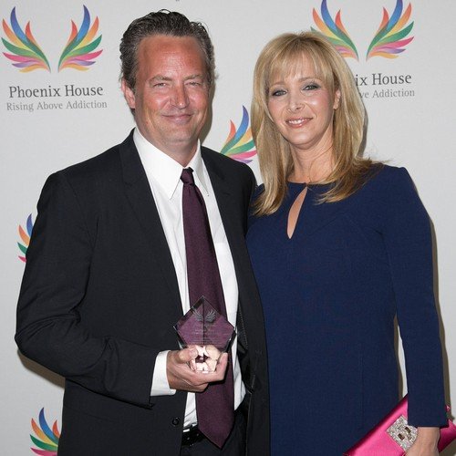 Lisa Kudrow revisiting Friends in honour of Matthew Perry - Film News | Film-News.co.uk