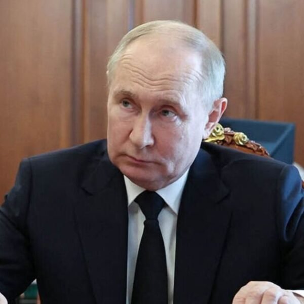Putin's defiant message after new arrest warrants issued | World | News