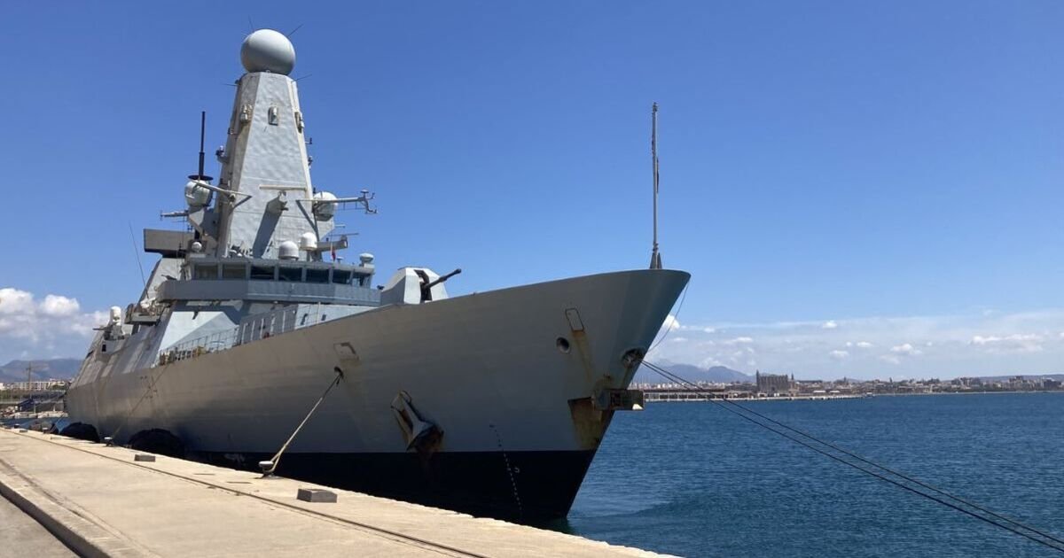 Royal Navy pulls into Majorca for surprising reason as tourism crisis worsens | World | News