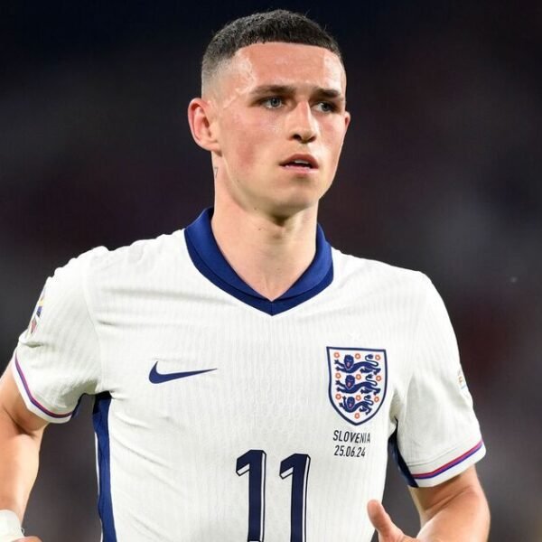 Phil Foden returns to England camp after flying home for child's birth in Southgate boost | Football | Sport