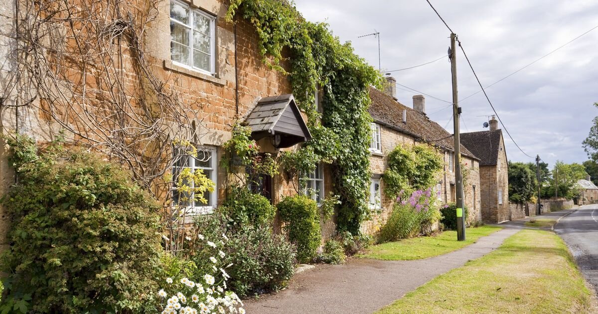 UK’s ‘favourite’ village adored by A-list celebs and royals | UK | News