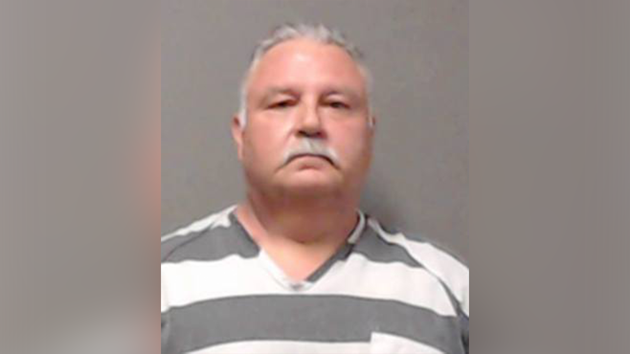 Texas man arrested for allegedly impersonating CPS worker to access children