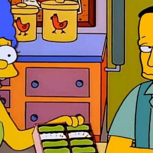 Marge and John in the episode "Homer