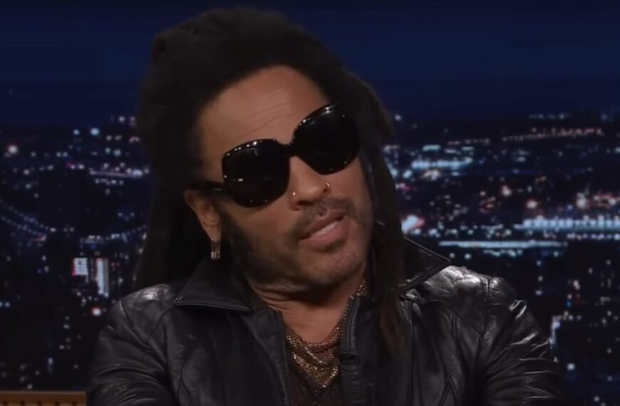 This Video Of Lenny Kravitz Lifting Up And Hugging A Crying Fan At Music Festival Is The Wholesome Content I Need Today